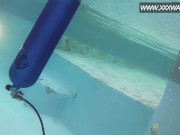 On of the hottest pornstars Minnie in the pool 16/16