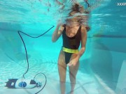 Impossible not to enjoy Katya underwater 13/16