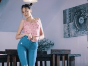 FITTING-ROOM - Isabella De Laa loves to fucks her pussy and plays with her big labia 2/16