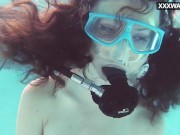Hot underwater babe Emi the mermaid 10/16