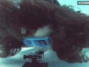 Hot underwater babe Emi the mermaid 16/16