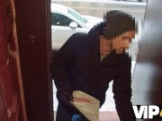 VIP4K. Bad Hairdresser Day 1/16