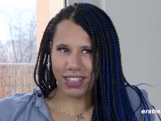 Ersties: Lena liebt es zu reiten und mit Toys zu spielen 4/16