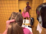 Поки Чекали Замовлення в Кафе Наважились на Перепіхон 🤫  - Bunny Rabbits 😈 9/16