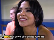 BANGBROS - Donna latina con il culo grosso che fa sesso con l'istruttore di fitness 3/16