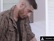 Busty Housewife Seduces Stranger Into Kitchen Quickie 2/16