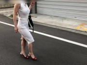 『個人撮影』巨乳熟女にピタッと白ワンピでノーブラ散歩＆お買い物♡ポッチが。 japanese/hentai/asian/milf/step mom/big tits/日本人/熟女/巨乳/素人/潮吹き 10/16
