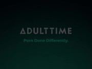 Sexy Babe Gets Fingered By Her Roommate 1/16