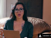 Tatted Sex Psychologist Helps Timid Client Squirt! 3/16