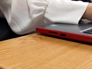 リモートワーク中にムラムラしちゃったからお気に入りのおもちゃでいっぱいハァハァしちゃういけない人妻を撮ってみたよ 1/16