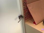 Сучка не хотела идти домой, поэтому я трахнул ее в торговом центре. С разговорами и сюжетом 5/16