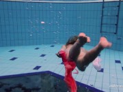 Hungarian babe Dona enjoys being naked in the pool 9/16