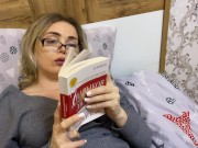 Она делала умный вид, а сама хотела член в писечку 2/16