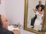 BRIDE4K. Horny for Her Haircutter with Isabella De Laa 7/16