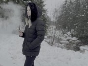 18 Jähriges Teen wird im Wald bei Schnee Gefickt 1/16