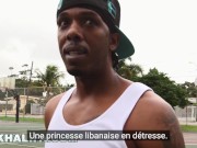 MIA KHALIFA - Sexe interracial avec une fille arabe triste et des mecs afro-américains bien dotés 3/16