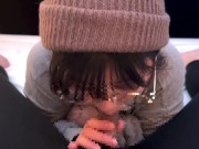 メガネのストリート系女子がち〇ぽをごっくんフェラ抜きで気持ちよくしちゃう♡glasses gokkun 2/16