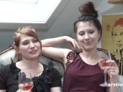 Ersties: Ina lutscht intensiv an Marias Zehen 2/16