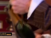 The busty blonde babe is looking for pleasure 1/16