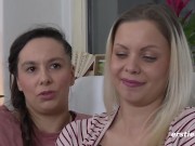 Ersties:Ayana leckt Julia P. zu einem fantastischen Orgasmus 3/16