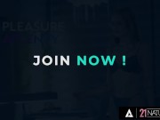 Blonde Angel Makes Her Man Cum In Her Mouth 1/16