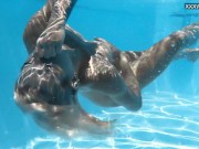 Smoking hot Hungarian chick Zazie being hot 16/16