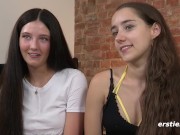 Ersties: Mädchen haben Sex mit Tentakeldildo und Drachenschwanz 2/16