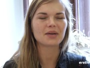 Ersties: Amateur Girl Masturbates With a Glass Toy 12/16