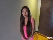 Thai spinner fucked during her interview by foreign boss 4/16
