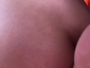 Convenzo a mi novio de follar mientras juega Xbox, al final me llena las tetas de semen 15/16