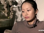 Ersties: Die 24-jährige Tyra aus Berlin masturbiert leidenschaftlich mit Vibrator 9/16