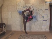 Maria Gudok bends herself in incredible ways naked 7/16