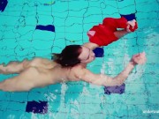 Avenna shows her sexy nude naked hot body underwater 15/16