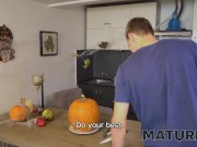 MATURE4K. Brunette in black has nothing against stepson's cock in pussy 3/16