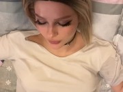 Красотка уснула на вписке и получила сперму на лицо. 1/16