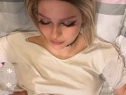 Красотка уснула на вписке и получила сперму на лицо. 2/16