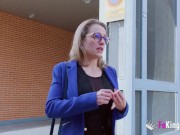 Big titted MILF Lara Cruz finds a true job in porn!º 5/16