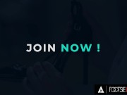 Hot MILF Gets Cum On Her Pretty Feet After Anal Fucking 1/16