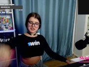 Девушка-стример skinloverss отдалась мне во время стрима для пожертвований POV WebCamera 2/16