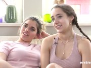 Ersties - Heiße Mädels bei Ganzkörpermassage mit Happy End 3/16