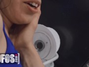 Mofos - Charming MILF Linda Del Sol Doesn't Mind When Horny Tommy Starts To Strip Her Down 5/16