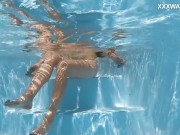 Sexy naked erotics with Lana Lelani in the pool 11/16