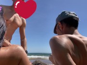 FOLLOWER se acerca con deseo de darme crema y placer frente a mi novio 10/16