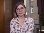 Ersties - Lehramtsstudentin Emily liebt es, mit Toys zu masturbieren 12/16