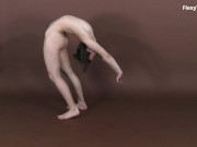 Rima Soroka performs naked at her maximum 15/16