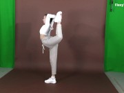 Rima Soroka performs naked at her maximum 3/16