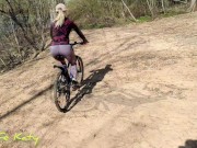 Stepmom called to ride a bike, I had to fuck her and cum on her pussy 2/16