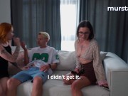 Girlfriends ordered a pizza to fuck the delivery guy 2/16