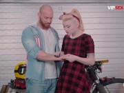 Sexy Pinup Chick Misha Cross Gets Ravaged Good By Partner - VIP SEX VAULT 2/16