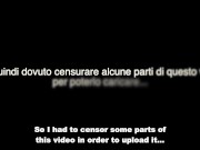 POMPINO pubblico AD UNO SCONOSCIUTO esibizionista sega e spompina un PASSANTE in strada 1/16